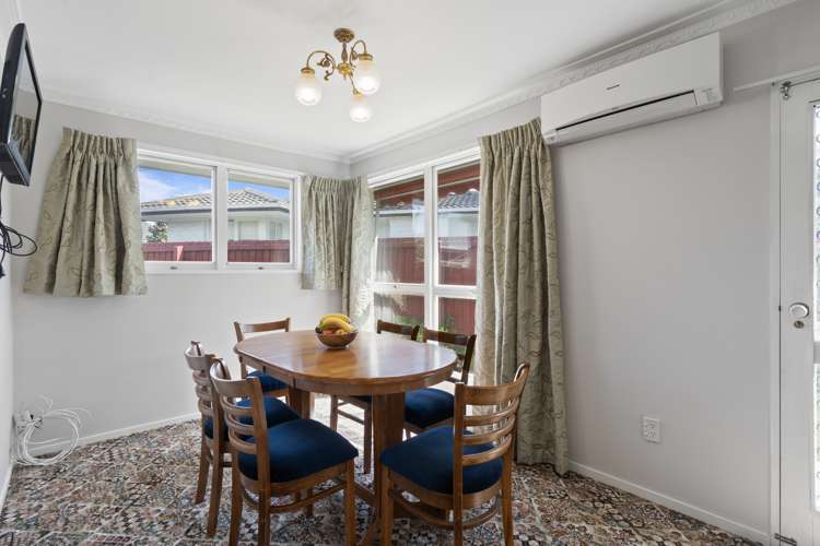 2/4 Gothic Place Ilam_5