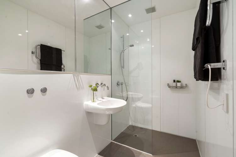 205/22 Fisher-Point Drive Auckland Central_19