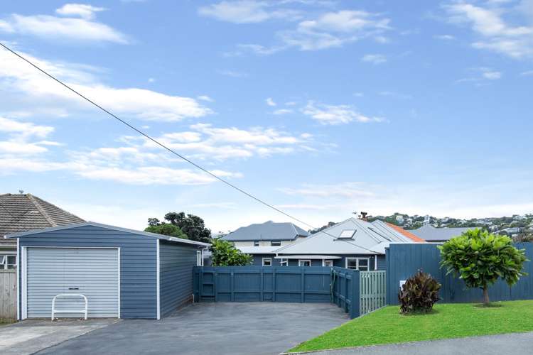 5 Kinghorne Street Strathmore Park_16