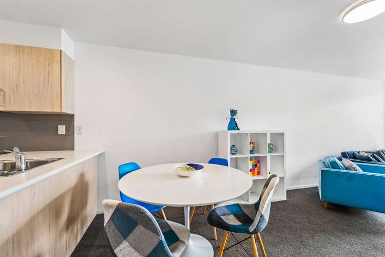 121/17 Link Crescent Stanmore Bay_6