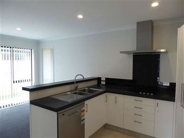 8 Himalayan Close Judea_2