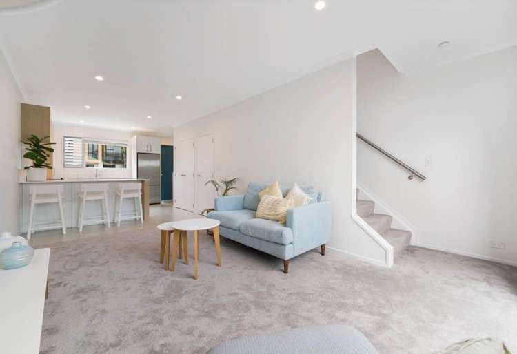 45 Glidepath Road 1626_2