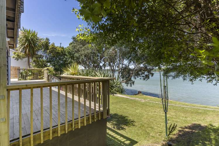 57 Pohutukawa Avenue Cockle Bay_7