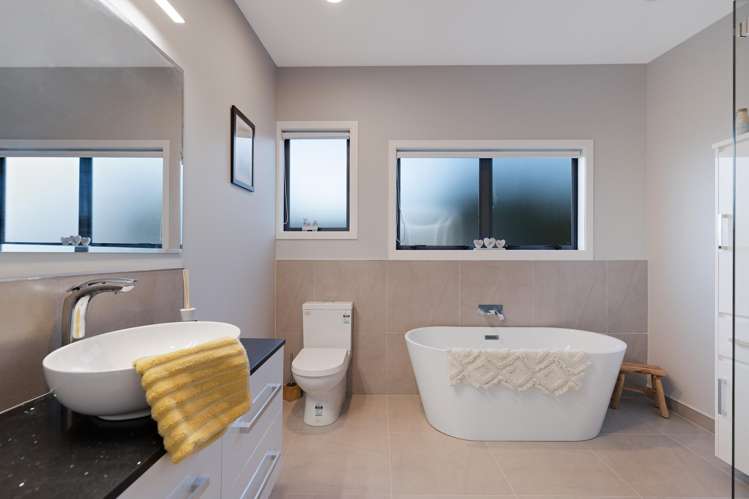 48 Poland Street Waikino_17