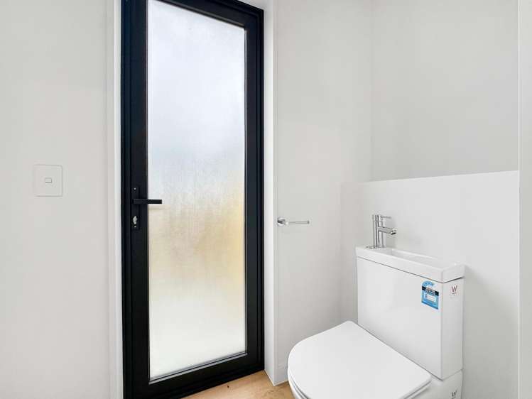 22 Frederick Street Waltham_10