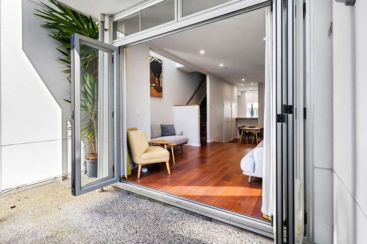 19 Fisher-Point Drive Auckland Central_11