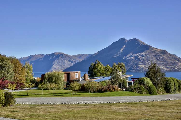 1 and 3 Bluff View Terrace, Oraka Queenstown_0