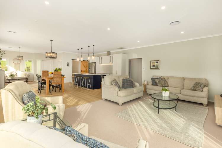 7 Karearea Avenue Waikanae_2