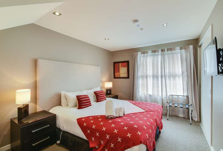 7/51 Thompson Street Queenstown_13