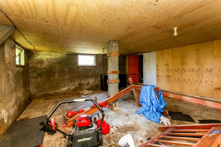 32 Lawry Street Blagdon_16