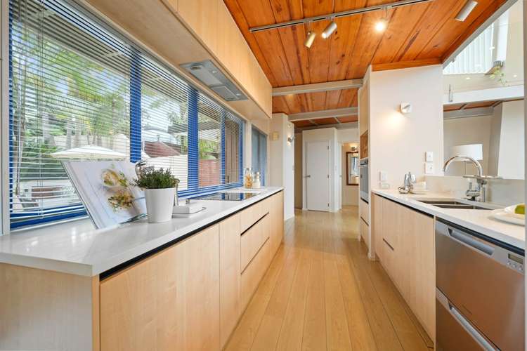 3 Ben James Drive Hillsborough_13
