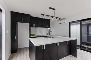 22 Bowmaker Crescent_1