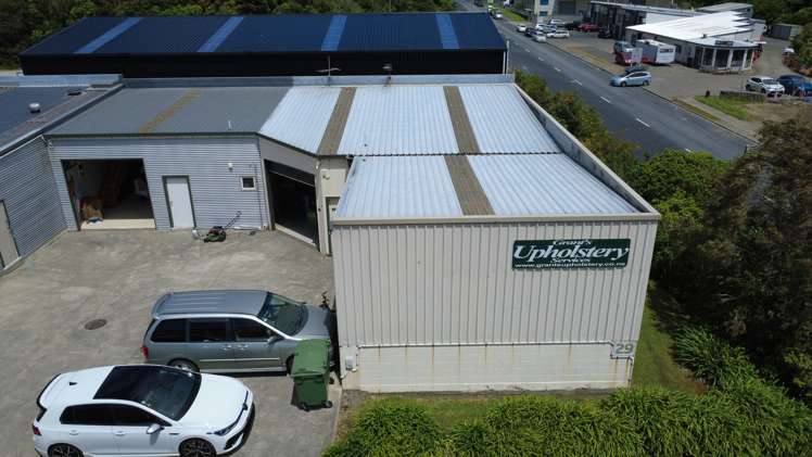 2/29 Broken Hill Road Kenepuru_5