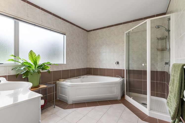 29 Bronte Place Somerville_19