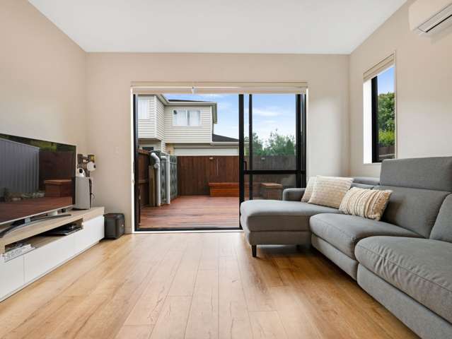 End Townhouse with Land - MUST BE SOLD!