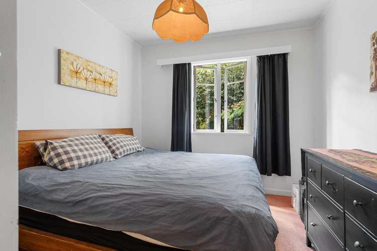 8 Foxhill Cemetery Road_4