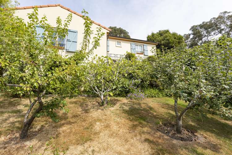 6 Main Road Governors Bay_21