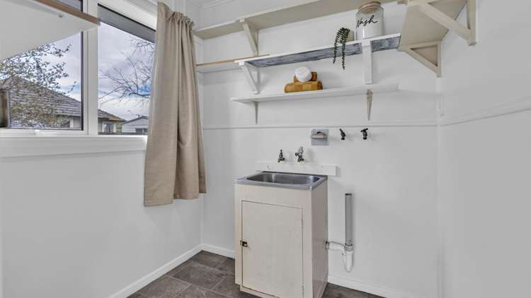 119 Springs Road Hornby_10