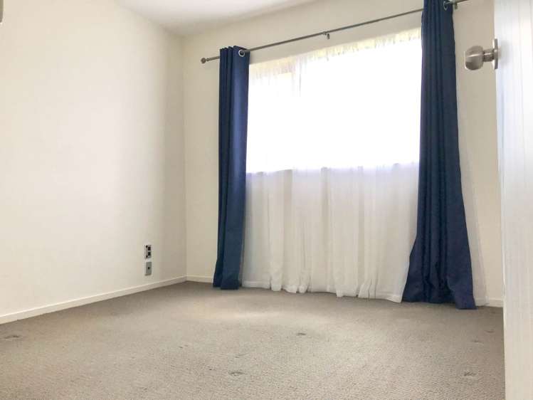 8a Tiari Place Mangere East_5