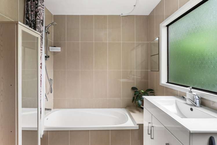 2/5 Flavia Close Torbay_8