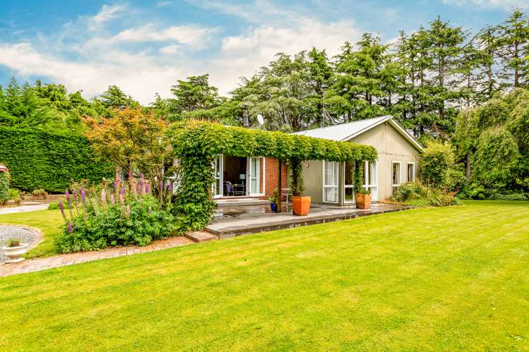 90a High Street Southbridge_1