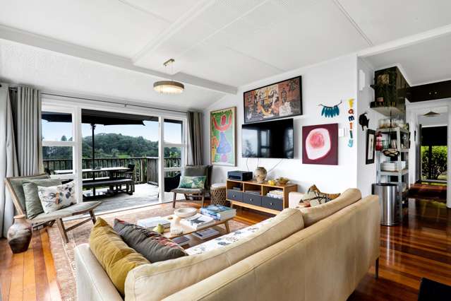 Bach 41 - Wai-iti Beach Retreat 30 Beach Road Waiiti_4