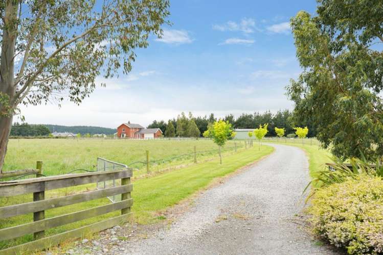 64 Davis Road Cust_1