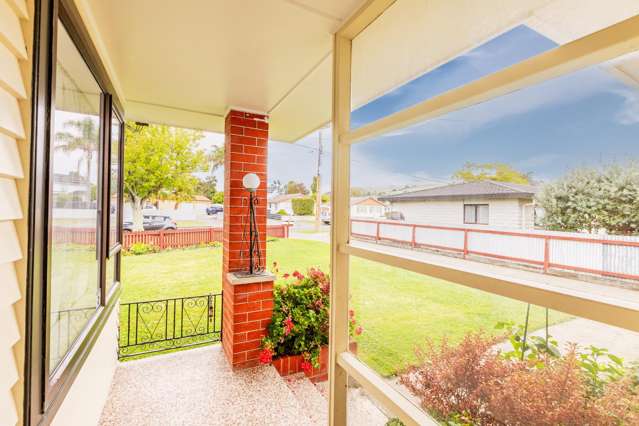 2 Howard Road Taradale_2