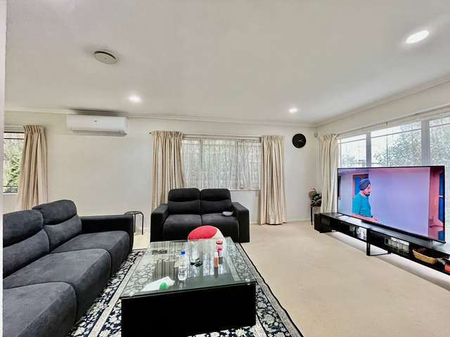 43 Carousel Crescent East Tamaki Heights_1