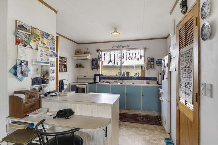 2 Colenso Place Otaki Beach_2