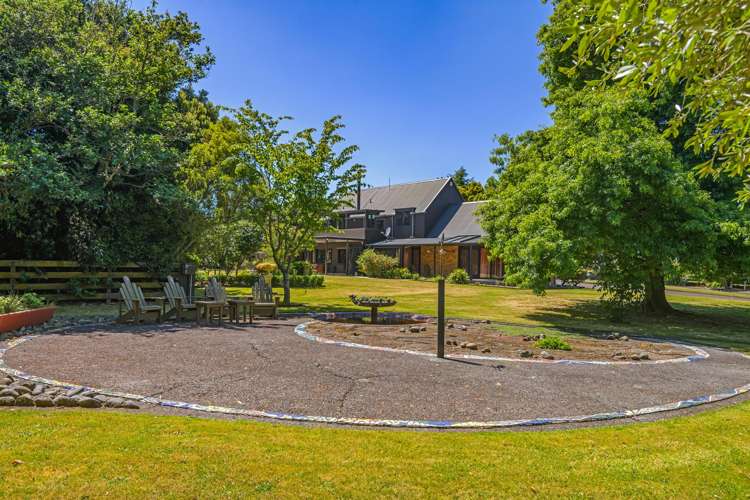 323 Reid Line East Colyton_48