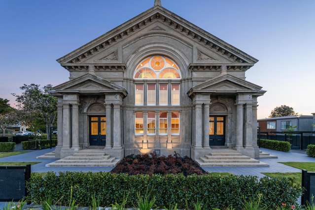 Historic modern masterpiece - auction