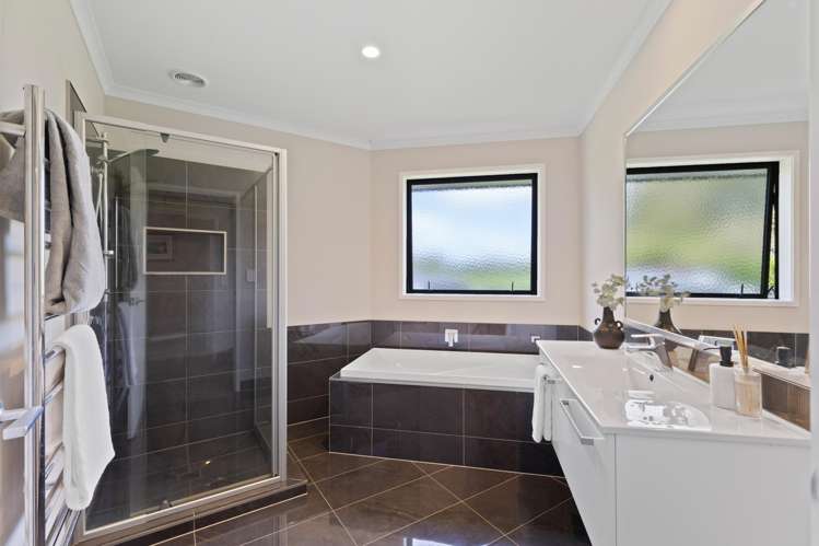 21 Barrett Road Ngahinapouri_24