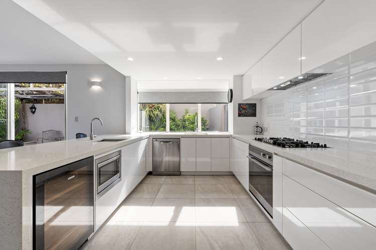 242a Lake Road Hauraki_3