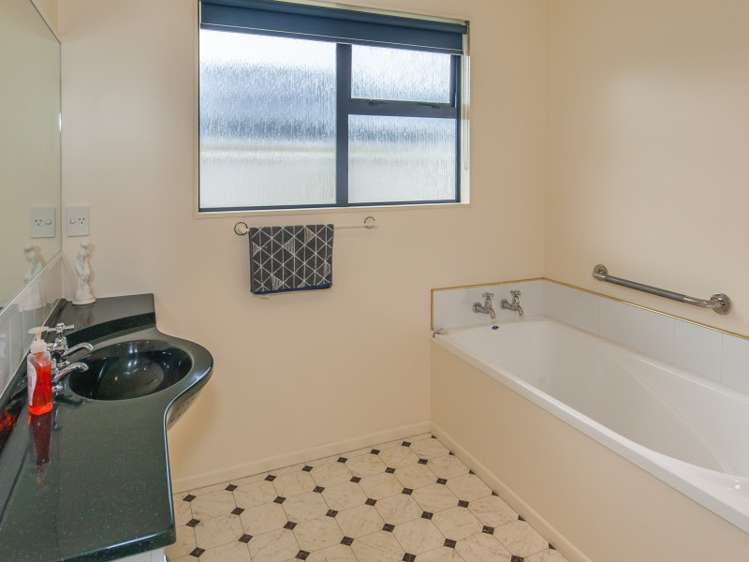 51 Andrews Street Foxton Beach_24