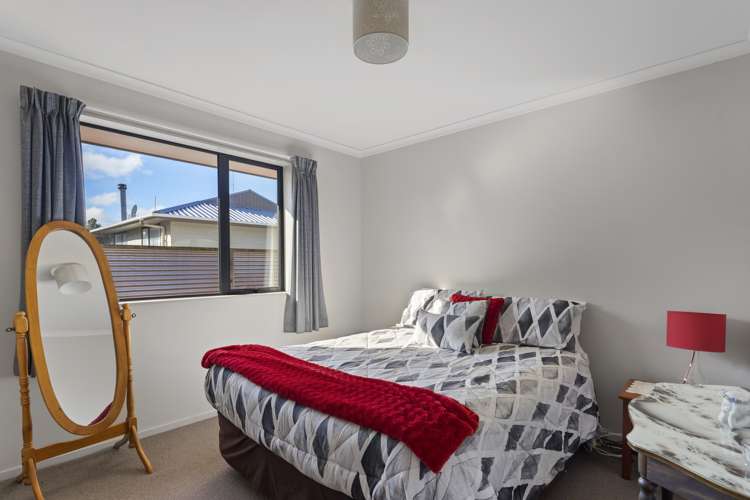 15 Schwass Street Seddon_16