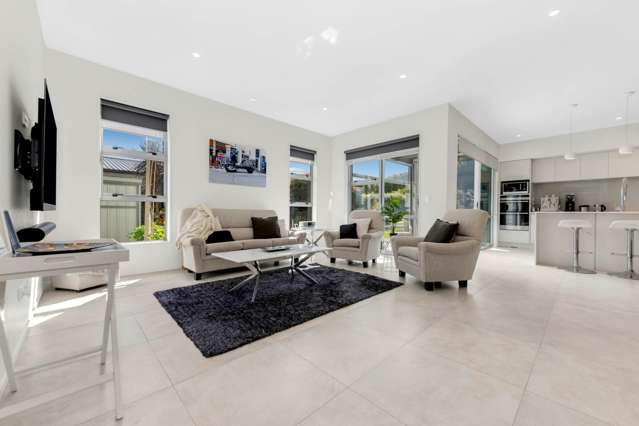 6 Lydiard Place Beachlands_2