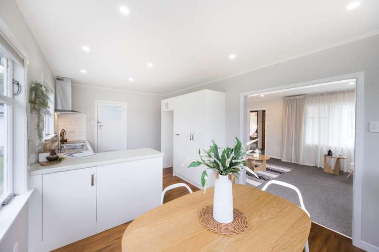 11 Churchill Avenue Feilding_21