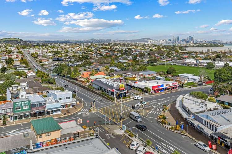 3 Williamson Avenue Belmont_12