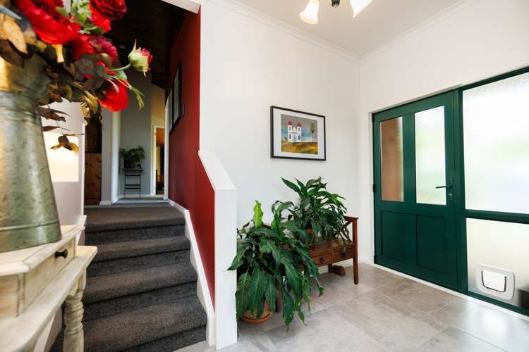 9 No 1 Line Pohangina_10