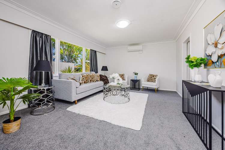 2/10 Mahon Place_3