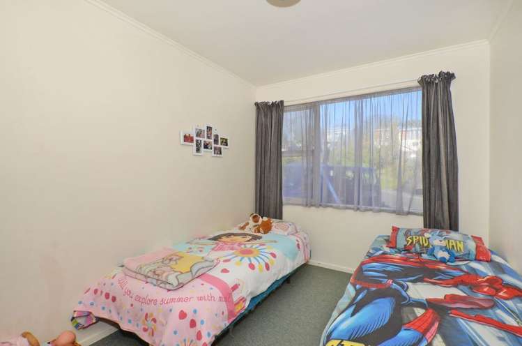 7 Clotworthy Crescent Onerahi_6