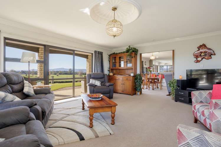12 Crabb Road Okoroire_16
