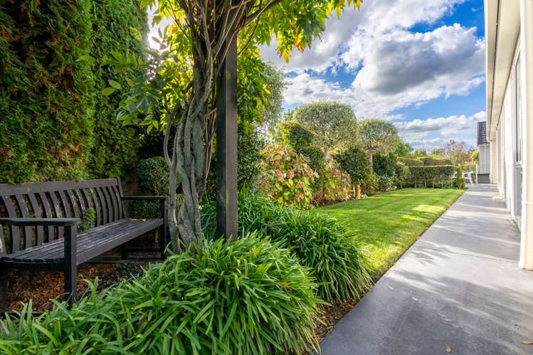 3 Featherstone Drive Flagstaff_24