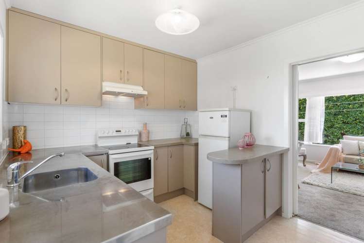 2/45 Merani Street Narrow Neck_6