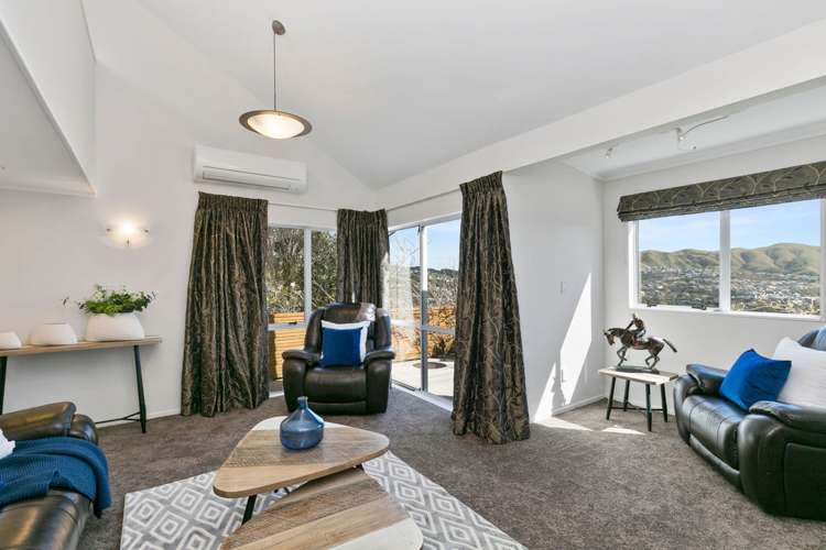 123 Mark Avenue Grenada Village_3