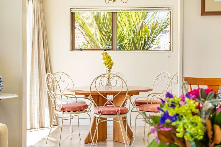 15 Longitude Place Whitby_18