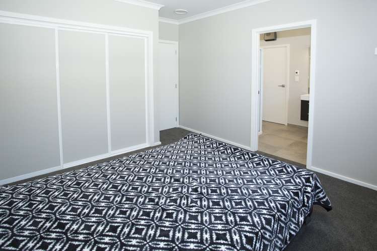 32 Charlesworth Drive Allenton_9