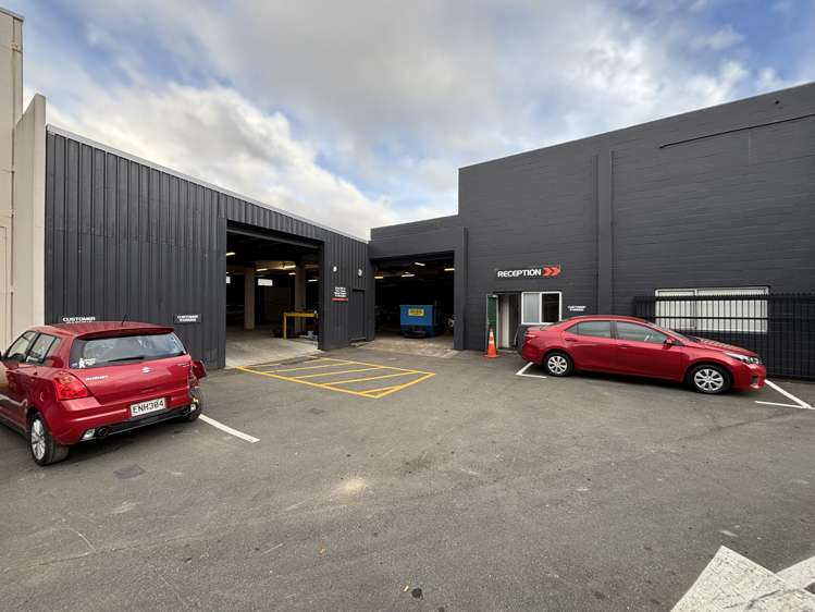 98 Main Road Tawa_4