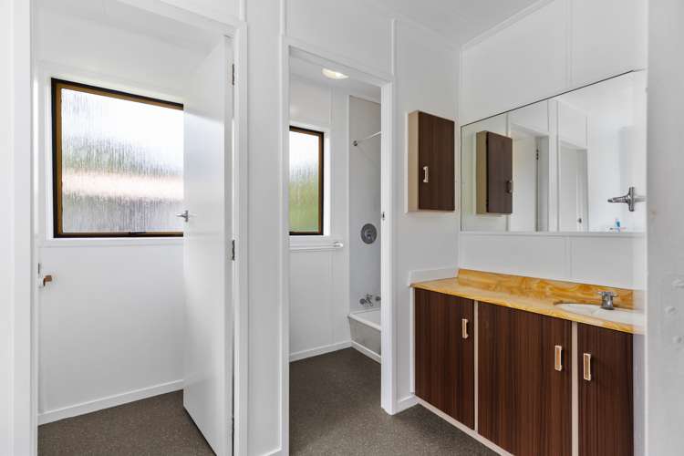 19 Ngaparaoa Drive Maketu_15